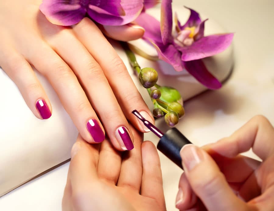 Cuida tus uñas con una manicura en Santiago